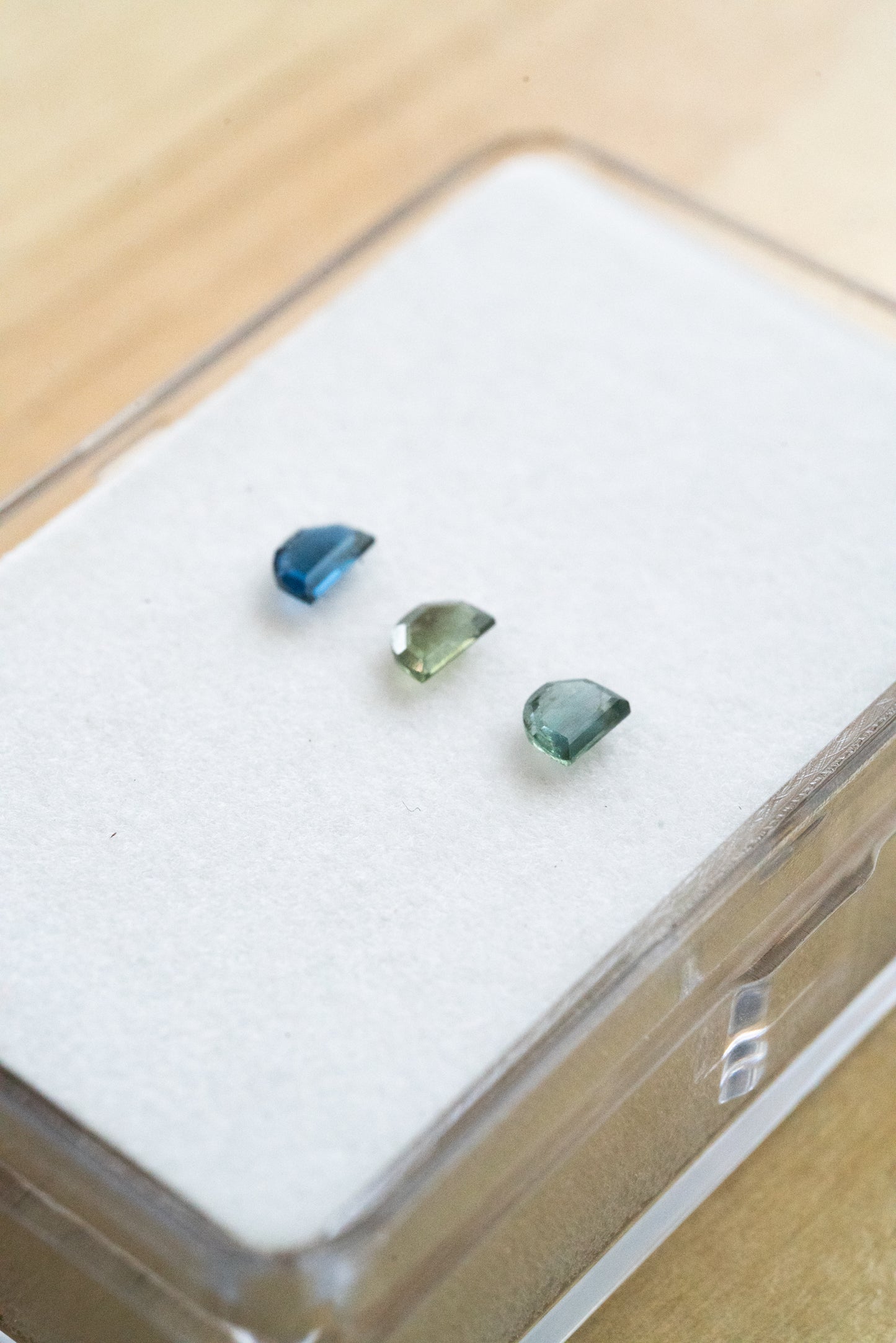 Moonbeam Sapphire Pendant