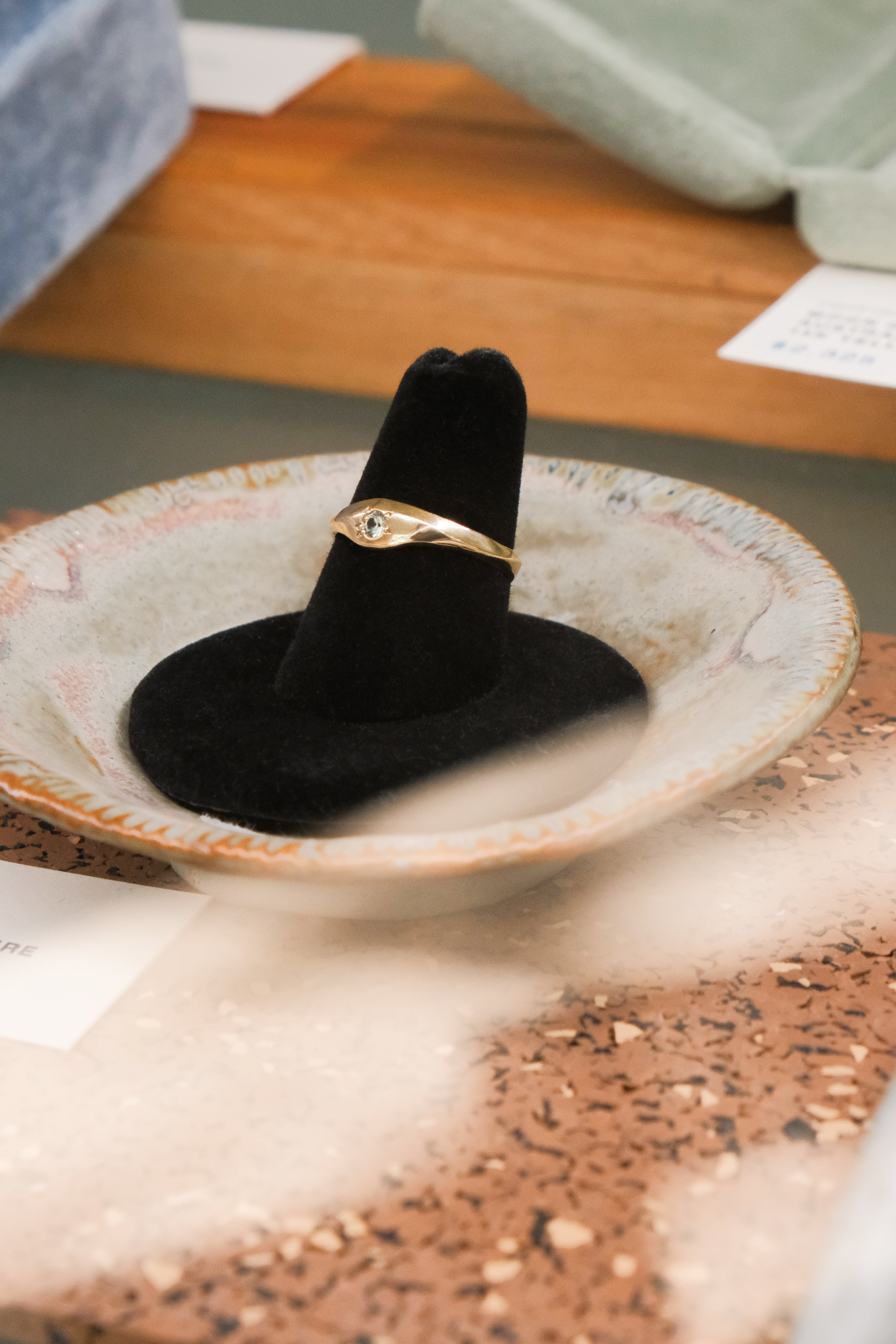 Moment Reflect Ring - Australian Sapphire in 14k Yellow Gold