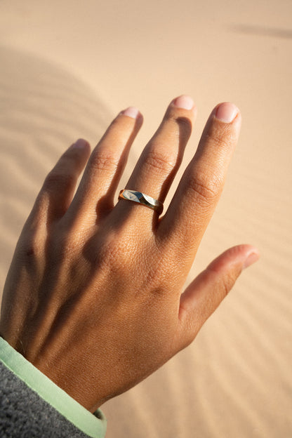 Medium Reflect Ring - 4mm