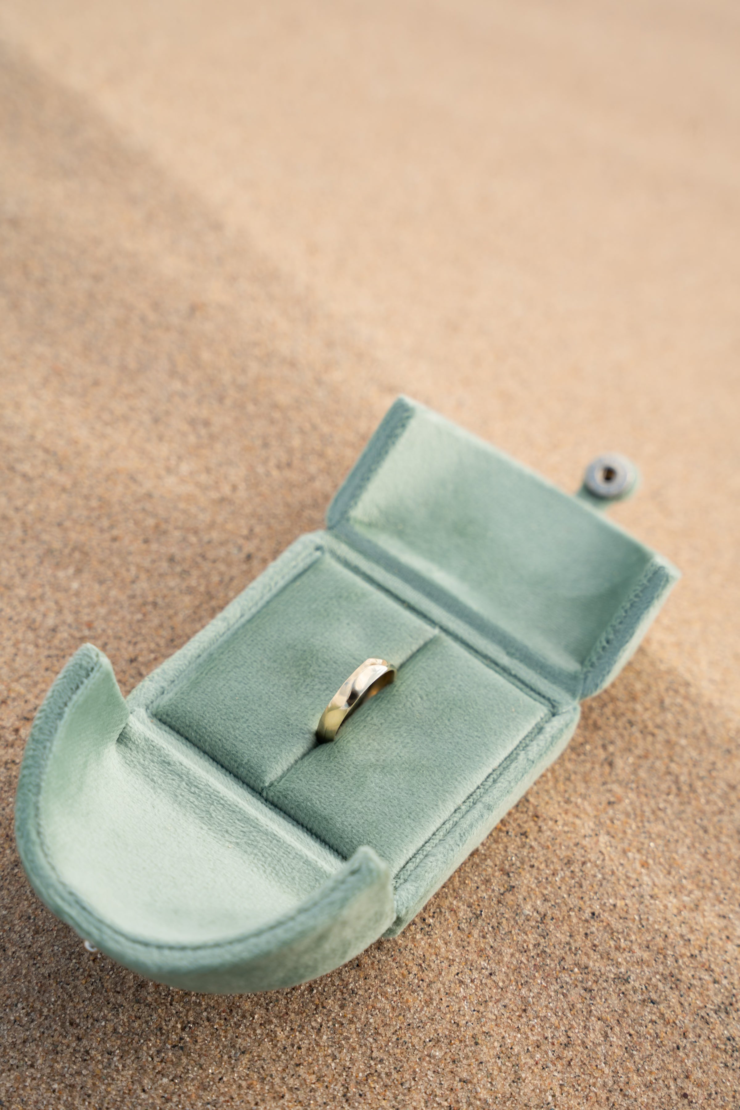 Medium Reflect Ring - 4mm