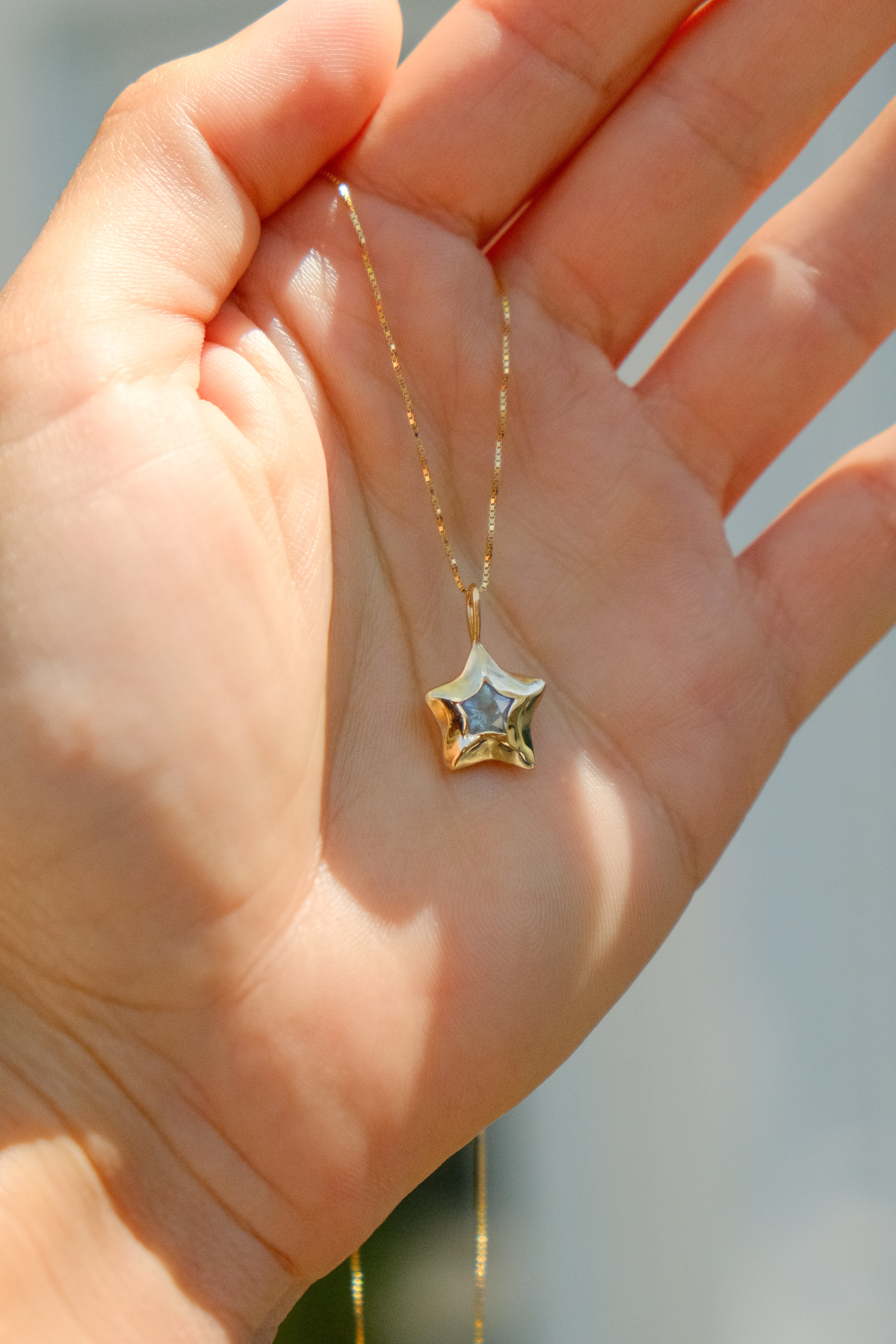 Montana Sapphire Wishing Star Pendant in 14k Yellow Gold