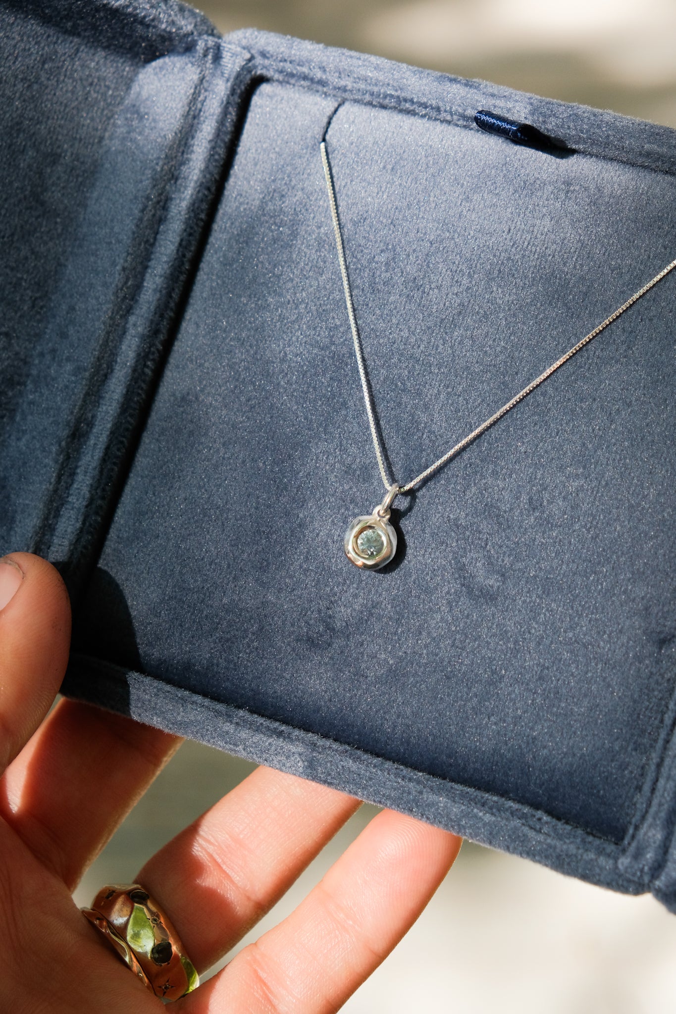 Droplet Reflect Pendant - 4mm Montana Sapphire in Sterling Silver